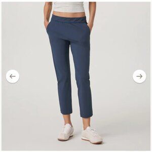 Vutori Miles women's ankle pant, medium, navy, EUC